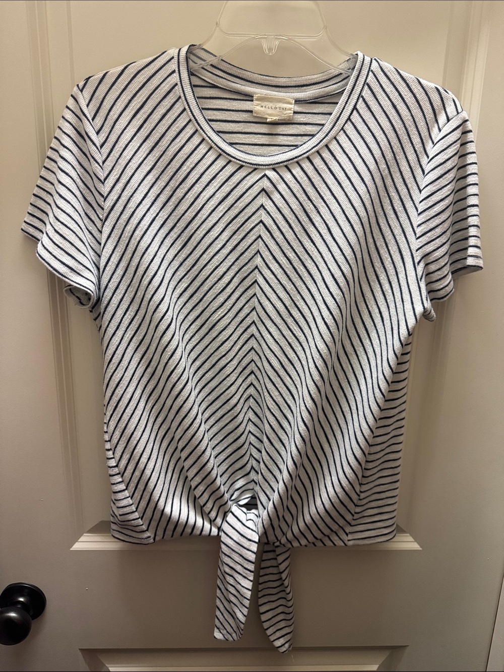MELLODAY White and Navy Striped Tie-Front Short Sleeve Tee